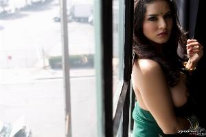 12.jpg Green Saree Indoor Nude Photoshoot