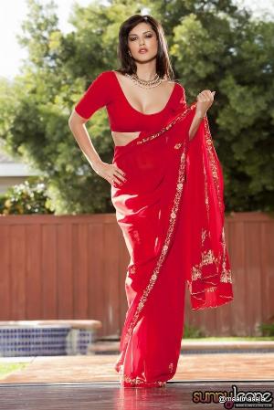 8.jpg Red Saree Blouse Nude Photoshoot