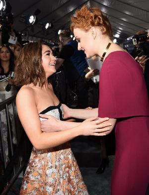 Maisie-Williams-Sophie-Turner-Sexy-2-768x1005.jpg Maisie Williams (Arya Stark) Bikini Photos