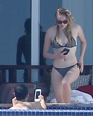 Sophie-Turner-Sexy-3-768x960.jpg Sophie Turner(Sansa Stark) Bikini
