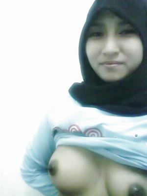 0560459832.jpg The Hijab Gallery