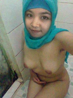 1488697068.jpg The Hijab Gallery