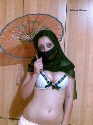 200812220512.jpg The Hijab Gallery