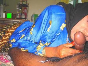 749921749334931c.jpg The Hijab Gallery