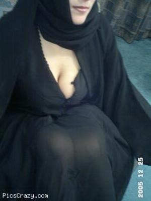 RVWg9lZ5.jpg The Hijab Gallery