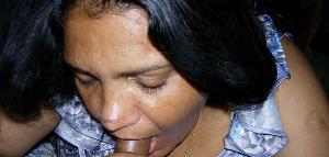 aunty-sucking-cock-xxx.jpg Desi Lollipop Gallery