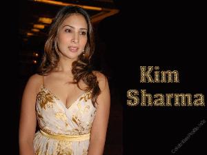 Kim-Sharma-wallpapers-26.jpg Bollywood Actresses