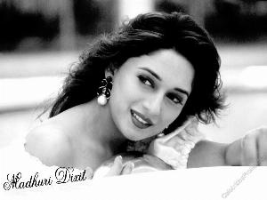 Madhuri-Dixit-wallpapers--7.jpg Bollywood Actresses