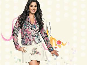 katrina-kaif-wallpaper-2.jpg Bollywood Actresses